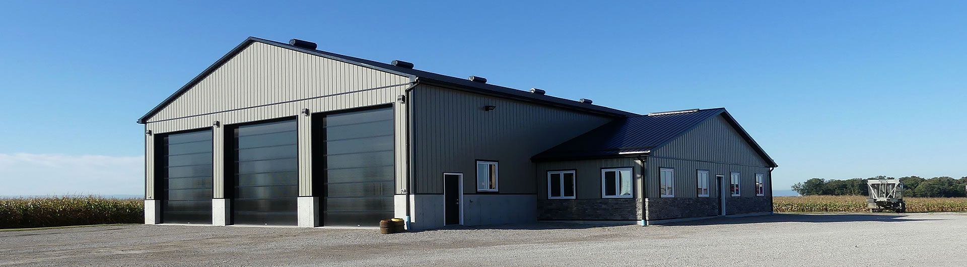 Farm bulding with 3 overhead doors
